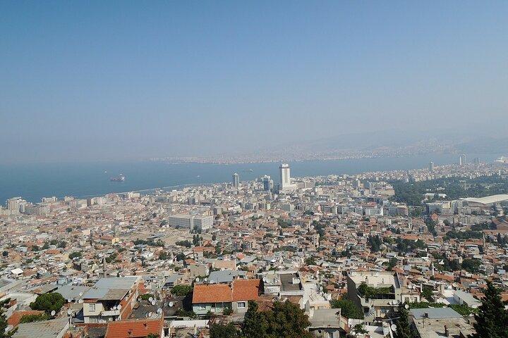 Izmir Private Walk Tour with a Professional Guide