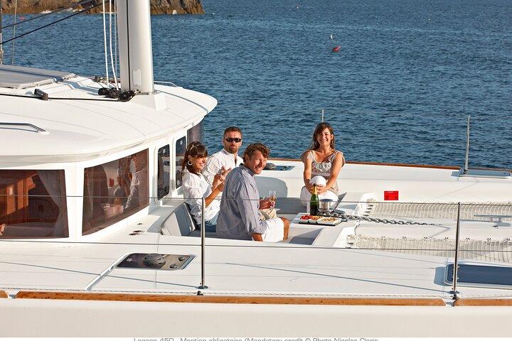 Semi Private Santorini Cruise on Catamaran BBQ & Open Bar