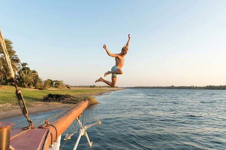 Private guided Day Tour to Luxor from Cairo by Flight.