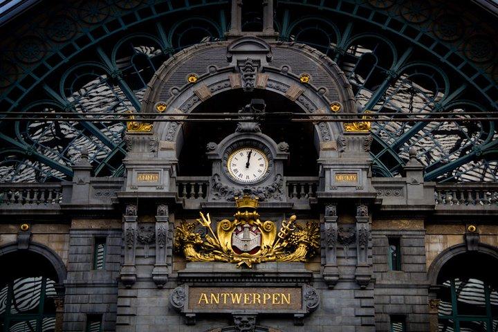Private Day Trip Tour to Antwerp with a local