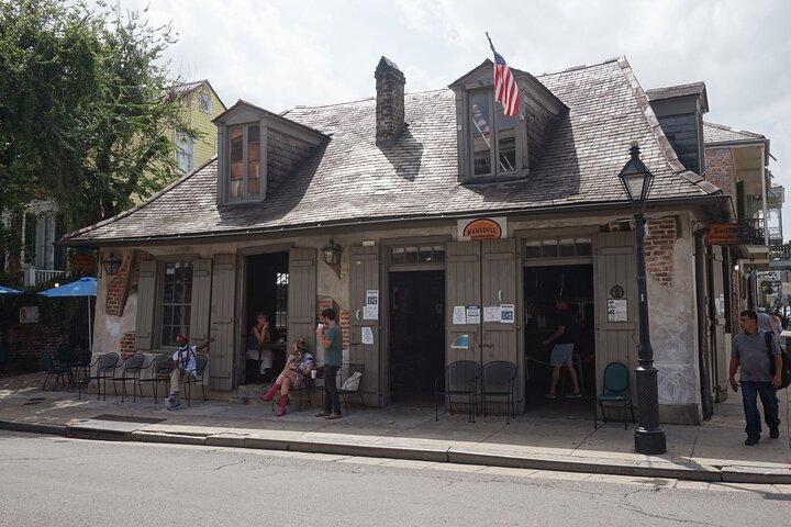 New Orleans French Quarter & Cemetery Bike Tour