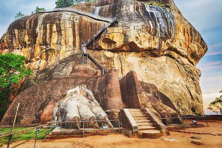 Sigiriya Rock and Village Experience from Colombo,Negombo or Kandy