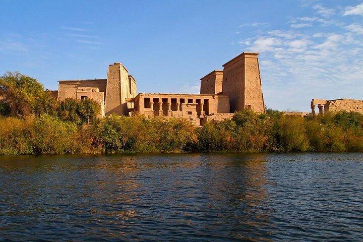 Wonders of the Pharaohs Cairo & Nile Cruise 8 Days With Flights