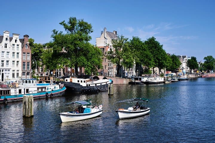 Amsterdam Revealed in Portuguese: 2 Hours of Great Exploration
