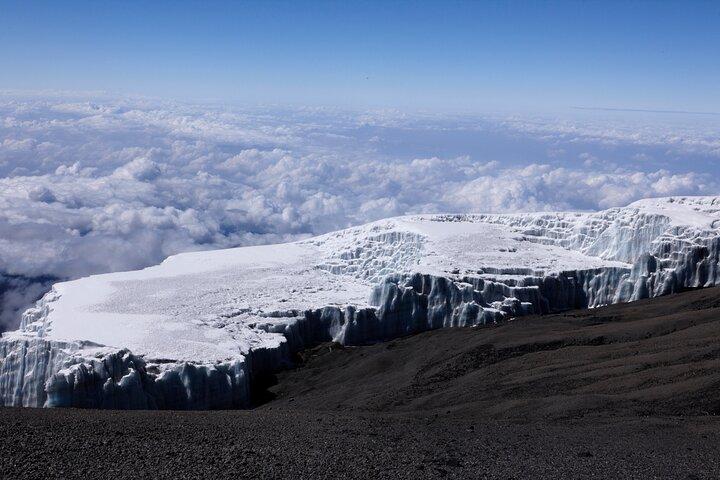7-Day Private Kilimanjaro Hiking Tour via Machame from Arusha