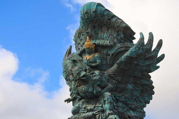 Indonesia: Garuda Wisnu Kencana