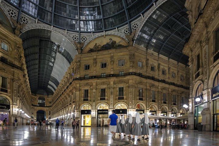 Milan Highlights on Private Tour with Duomo Complex Entry Ticket