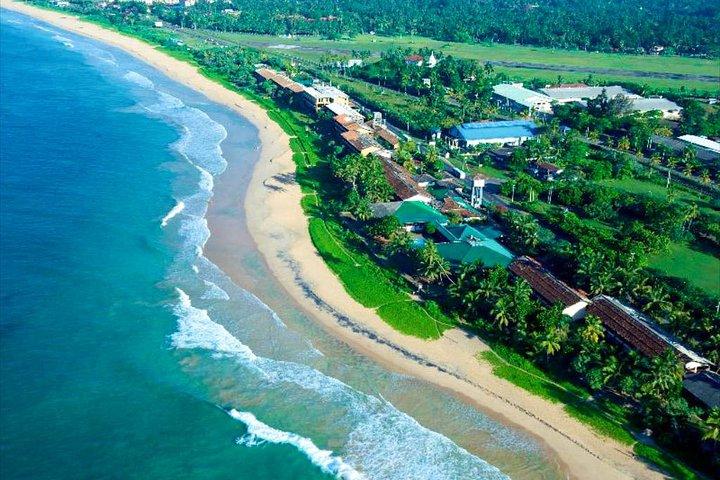 Discover Kandy by Helicopter from Koggala