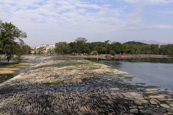 Private Day Tour to Xing'An Water Street and Ling Canal from Guilin
