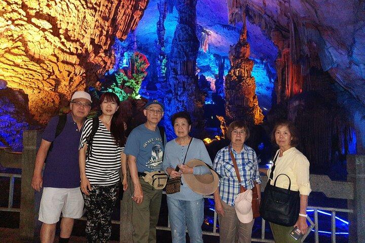 Full-Day Guilin Li-River Cruise with 4 star boat and Reed Flute Cave Tour