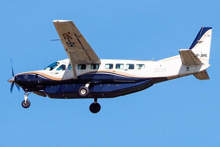 Airplane Transfer between Ratmalana Airport (RML) and Weerawila Airport (WRZ)