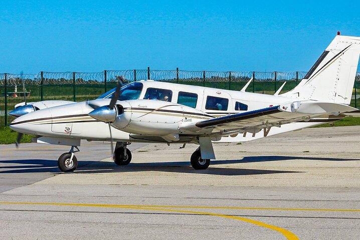 Airplane Transfer between Ratmalana Airport (RML) and Mattala Airport (HRI)