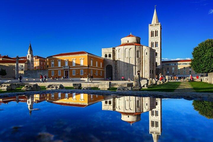 Private transfer Dubrovnik - Zadar and explore sights along the way
