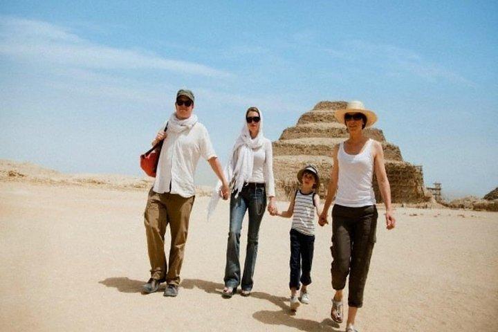 Full-Day Tour to Giza Pyramids, Memphis, and Saqqara with lunch