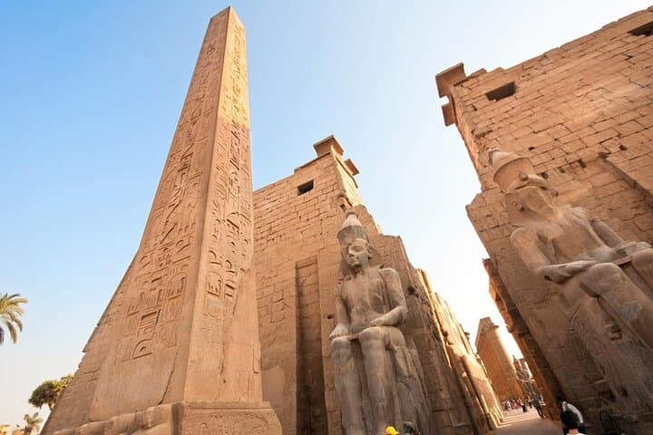 Private Day Tour to East and West Banks of Luxor