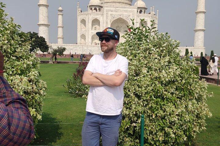 Full Day Agra City Tour with Taj Mahal and Agra Fort