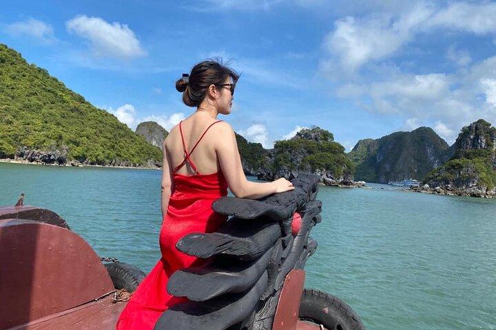 Private Transfer Hotel Pick Up for Small Group Halong Day Tour