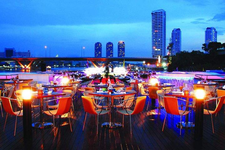 Grand Pearl Dinner Cruise along Chao Phraya River with Pickup