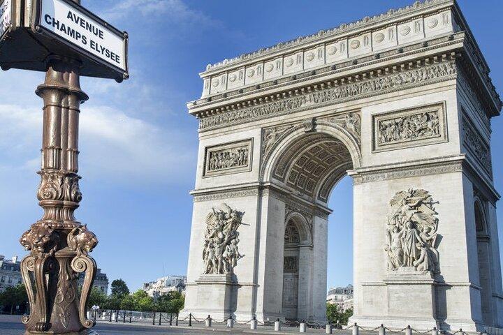 Arrival Transfer from Paris Airport CDG to Paris in Private Van