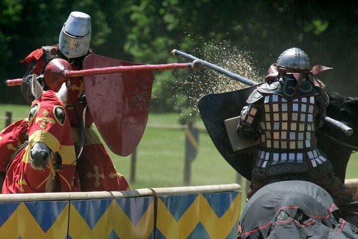 Warwick Castle, Oxford, Stratford-upon-Avon & Cotswolds Day trip