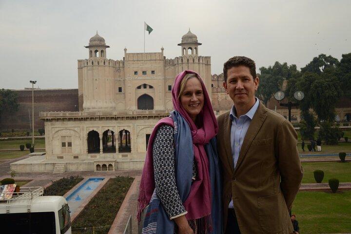 Private Tour: Lahore Full Day Customized Guided Trip