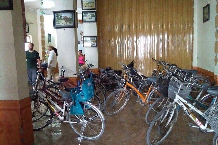 Hoa Lu - Tam Coc: Boat Trip and Bicycle Ride