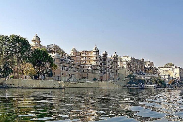 Sunset Boat Ride On Lake Pichola In Udaipur