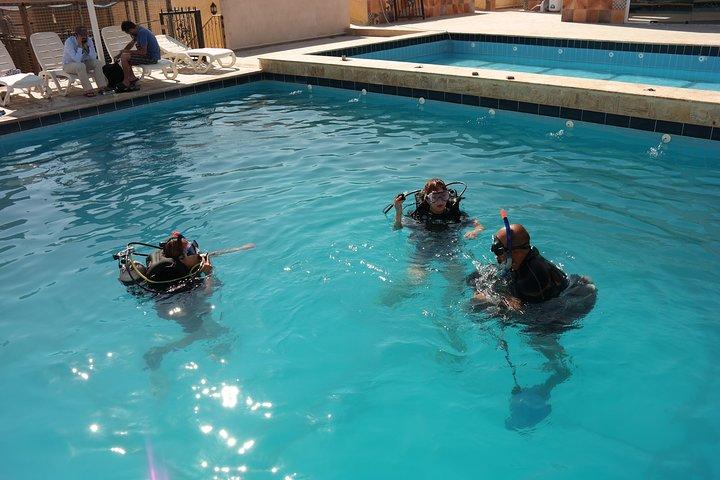 Intro Scuba Dive – Aqaba Coral Reefs