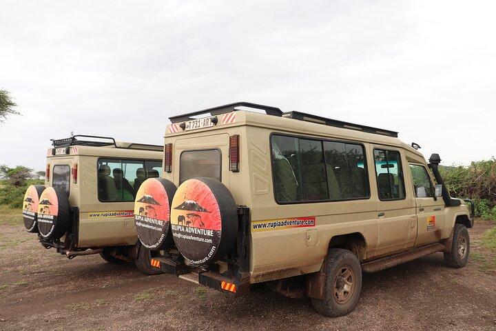 2 Days Tanzania Safari - Lake Manyara and Tarangire National Park