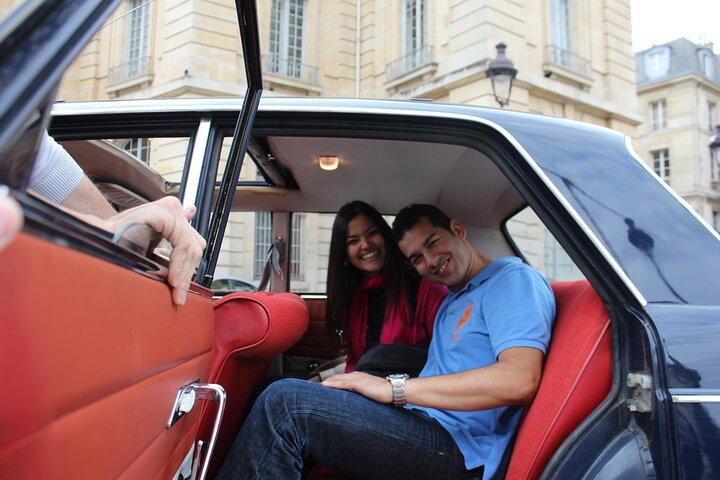 Paris Private Tour by Vintage Car with Wine Tasting