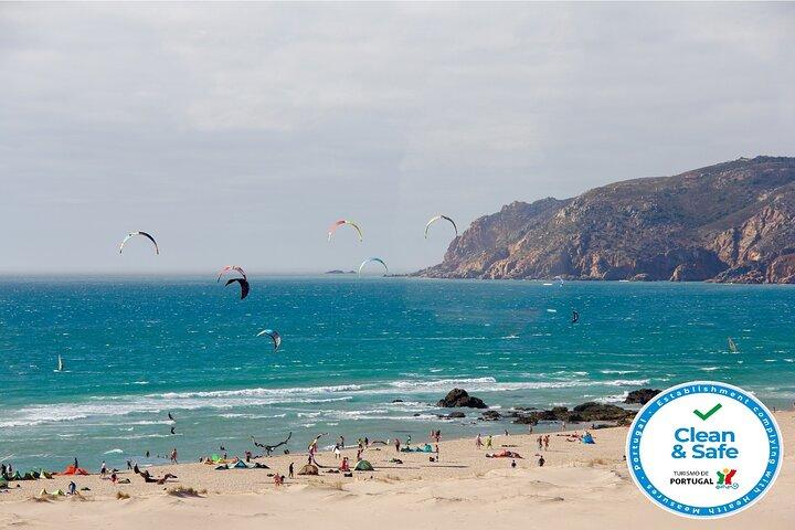 Private transfer: Lisbon Airport to Sintra,Cascais and Estoril