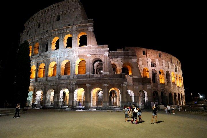 Ancient Rome at Dusk: Guided Walking Tour