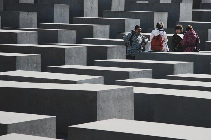 Private Berlin WWII and Cold War History Tour with Local Expert Guide