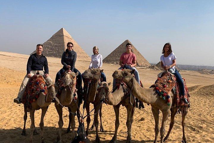 Private Tour to Giza Pyramids & Sphinx, Saqqara & Dahshur