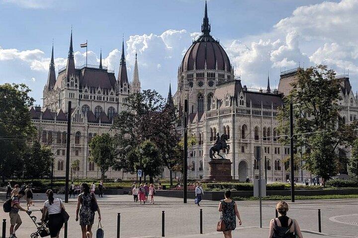 Budapest Private Full Day City Sightseeing Tour Walking or by Car