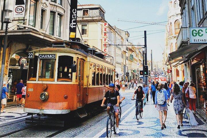 Private Lisbon Tuk Tuk Tour - Alfama, Bairro Alto, Chiado, Graça