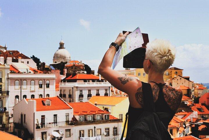 Private Lisbon Tuk Tuk Tour - Alfama, Bairro Alto, Chiado, Graça
