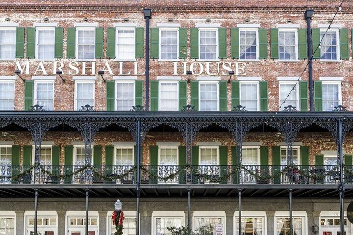 Astounding Scavenger Hunt: Historic Savannah Adventure