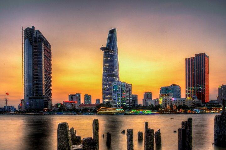 Amazing night with Saigon Skydeck and local beer tasting
