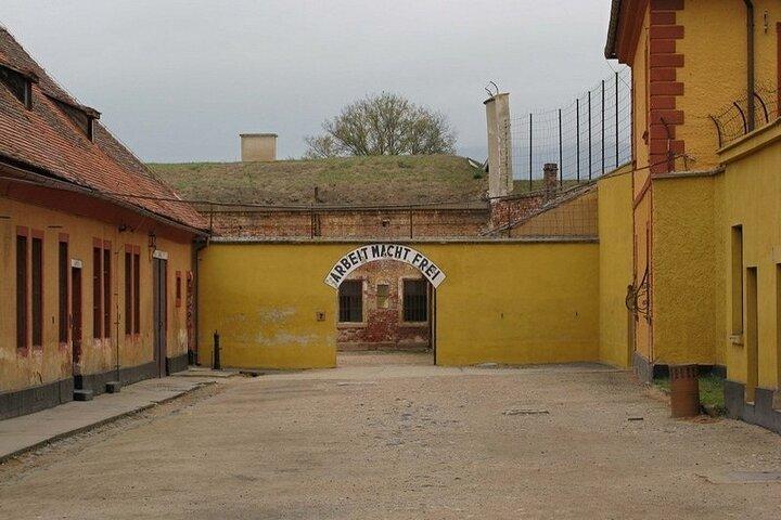 Private Half-Day Tour From Prague To Terezín Concentration Camp