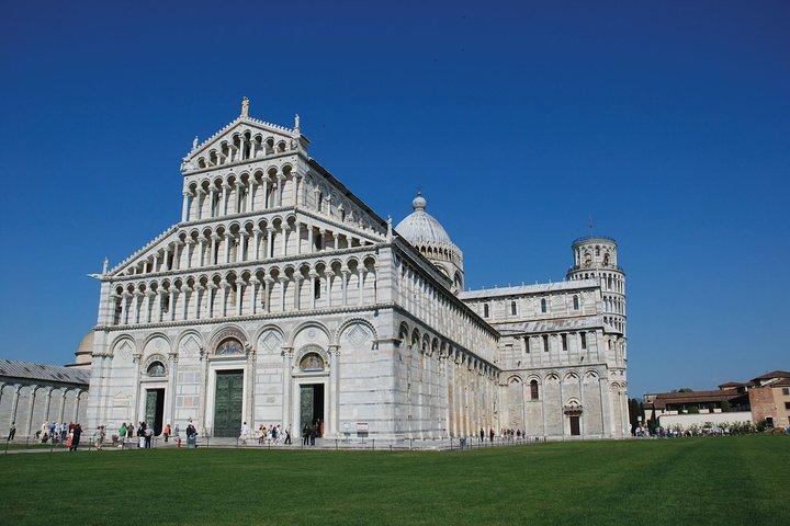 PISA HALF-DAY: from Florence by minivan with Leaning Tower ticket
