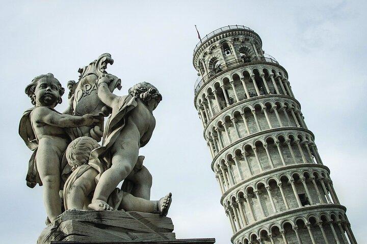 PISA HALF-DAY: from Florence by minivan with Leaning Tower ticket
