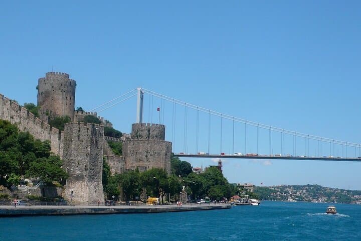 Istanbul Highlights Bosphorus Stops 1 +2 (Europe + Asia)