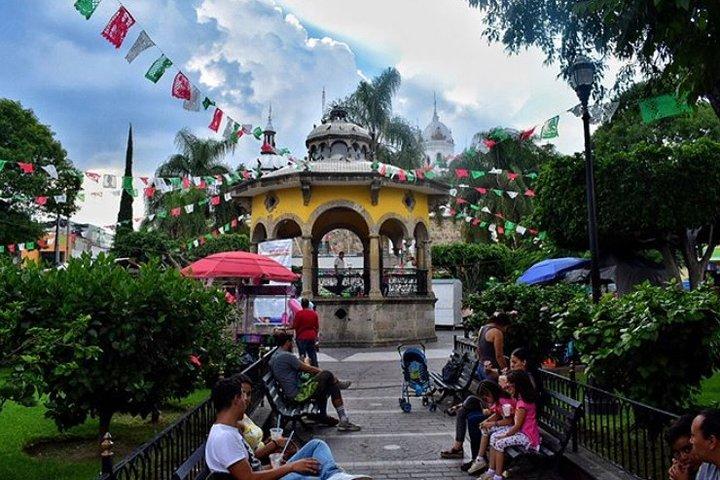 Tlaquepaque and Tonala Private Full-Day Tour