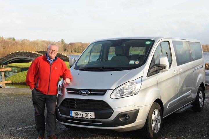Airport collection and drop off transfers transport service.