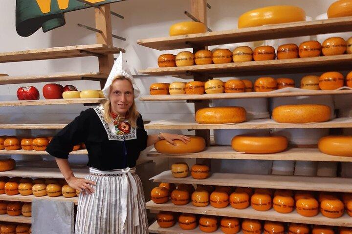 Private Tour of Simonehoeve Cheese Farm and Clog Factory