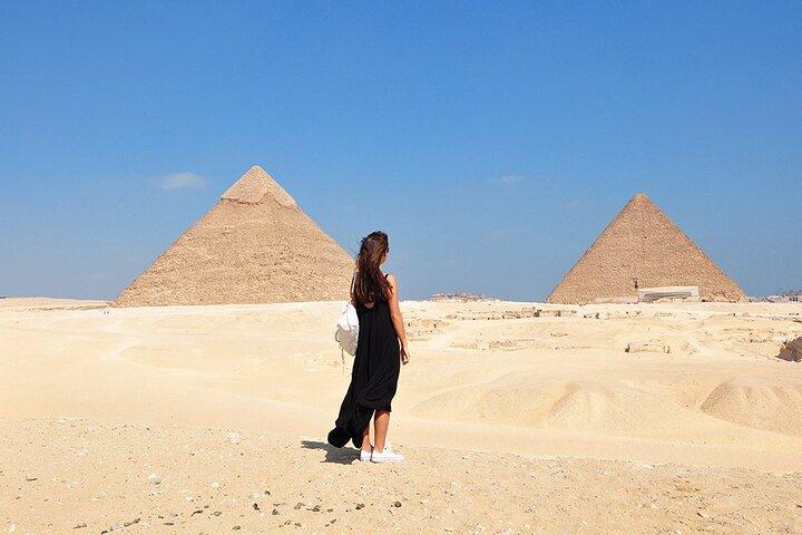 Tour to Pyramids & The Egyptian Museum and old cairo