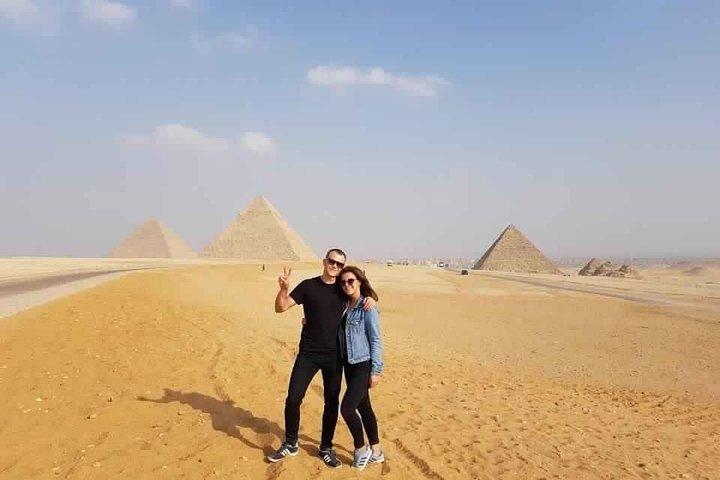 Tour to Pyramids & The Egyptian Museum and old cairo