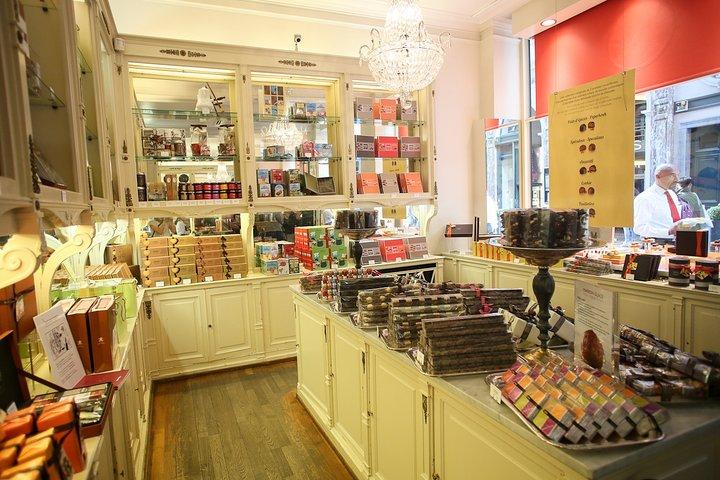 Intimate Brussels Chocolate Tasting Tour – Small Group (Max 10)