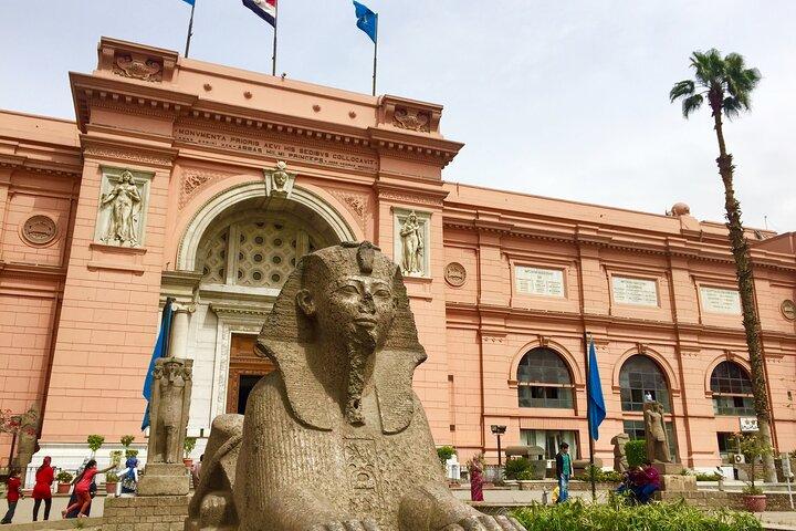 Full-Day Cairo Highlights by Plane from Luxor